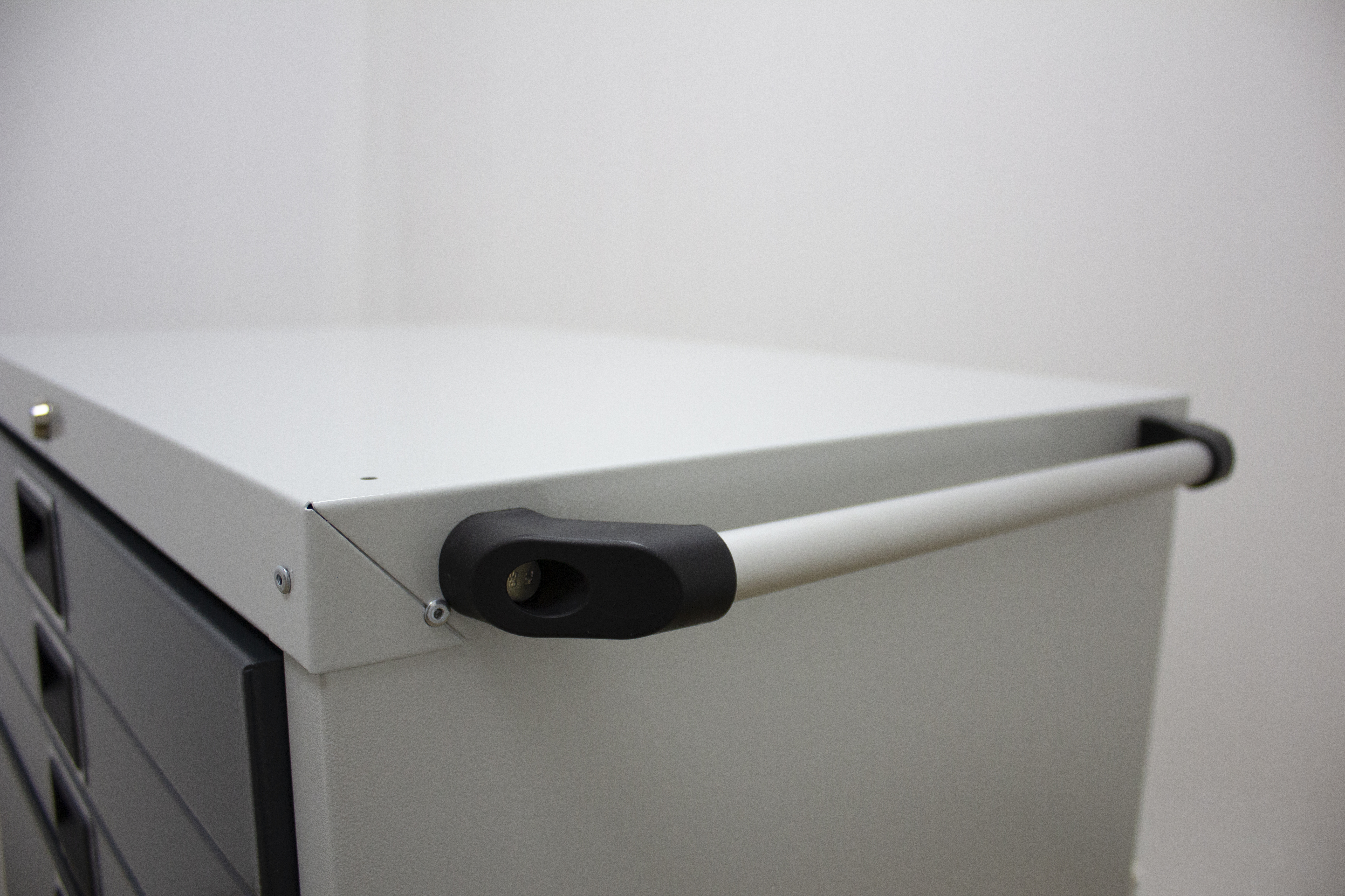 КГ056168 Тумба SMART 4М с лотком 815x740x500 мм